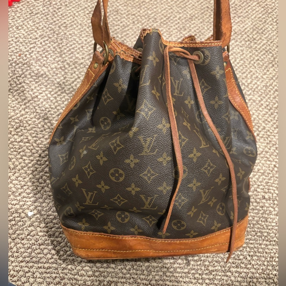 *BOGO FREE* VINTAGE Louis Vuitton Noé Bag - MAKE ME AN OFFER